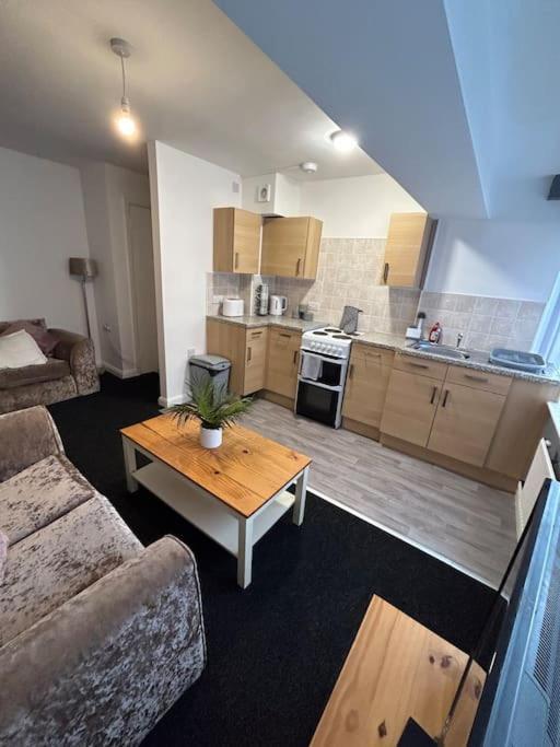 Two Bedroom Apartment Room 18 Стоктон-он-Тис Экстерьер фото