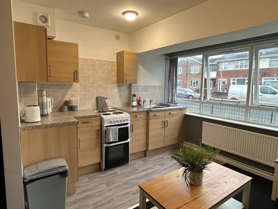 Two Bedroom Apartment Room 18 Стоктон-он-Тис Экстерьер фото